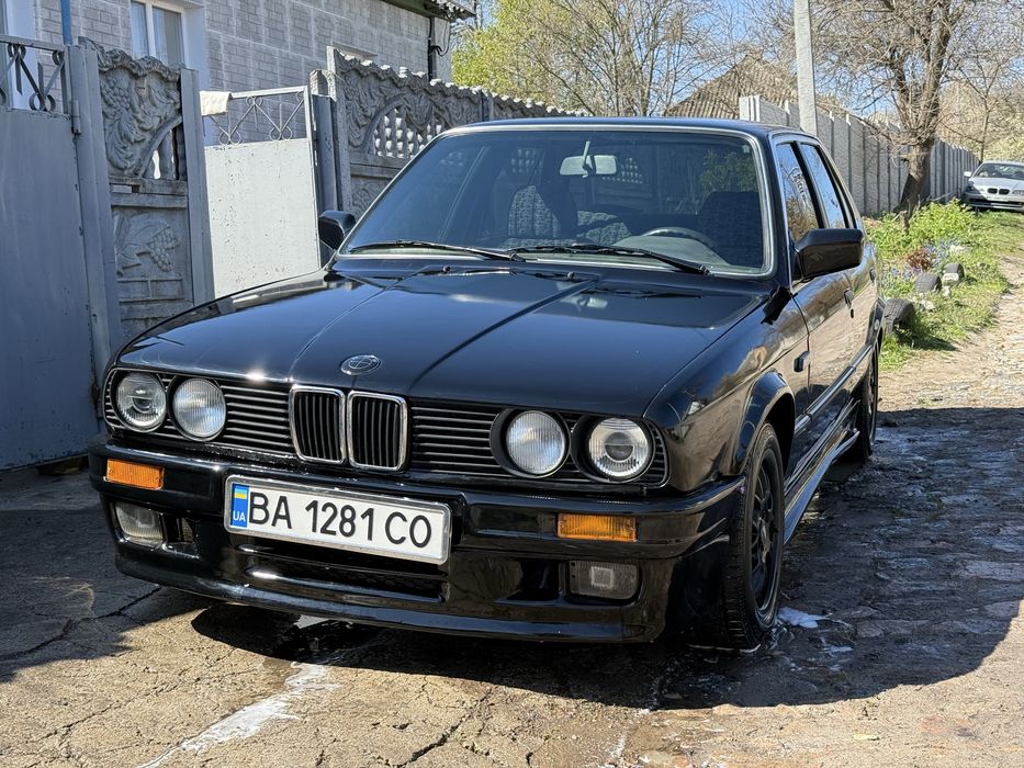 Продам Bmw e30 324D