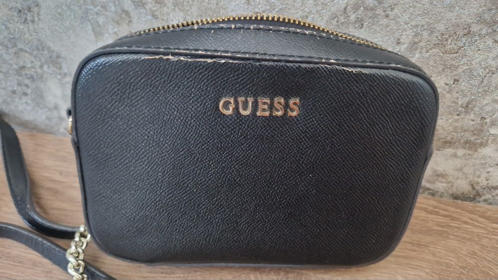 Torebka listonoszka Guess