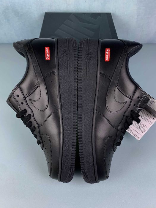 Nike  Air Force 1 Low Supreme black R.44