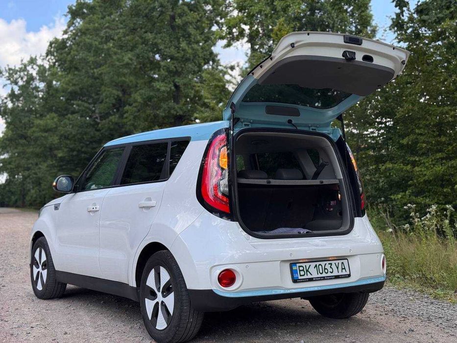 Продам електромобіль KIA SOUL EV 2016