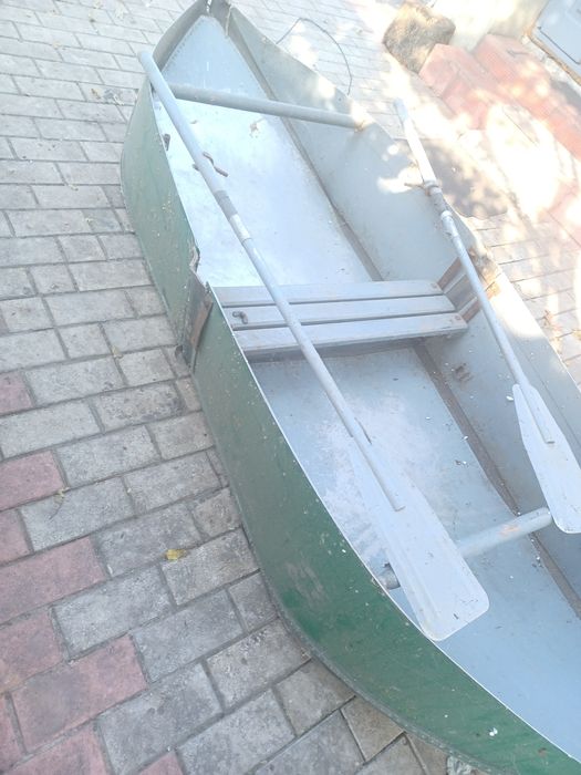 Лодка алюминевая