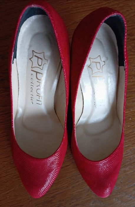 Buty nowe, stan idealny. Rozmiar 38 wkładka 24