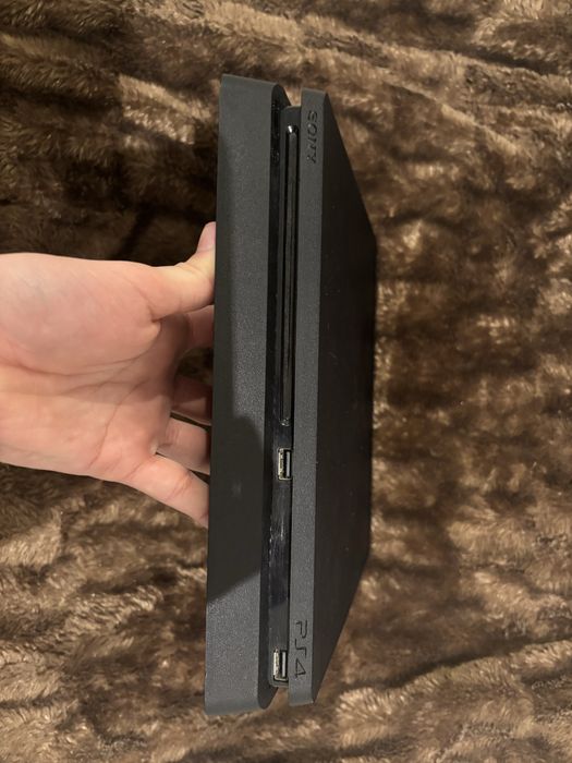 ps4 slim com 1 comando