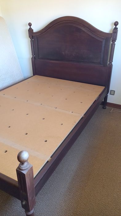 Cama de casal Madeira