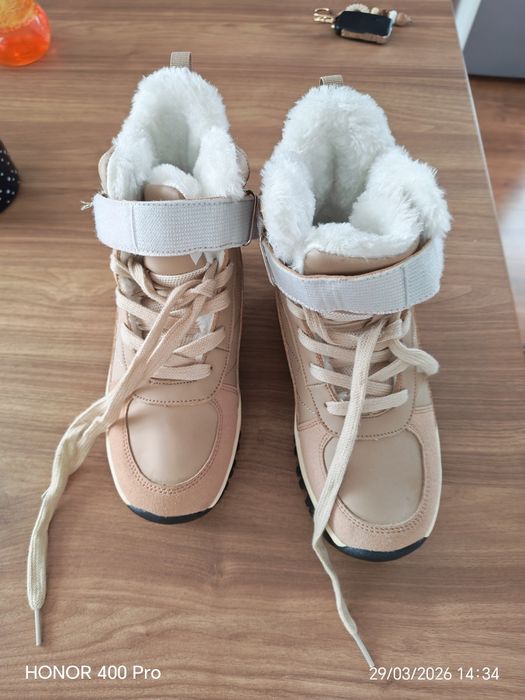 Nowe Buty zimowe 37 damskie śniegowce beżowe