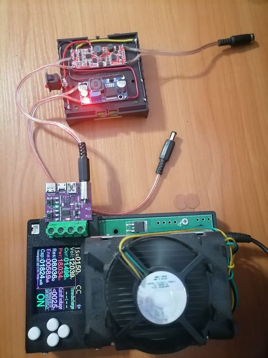 Плата UPS 2S 8,4V Підвищувальний модуль DC 12V/ 9V 24 Вт 1.5А