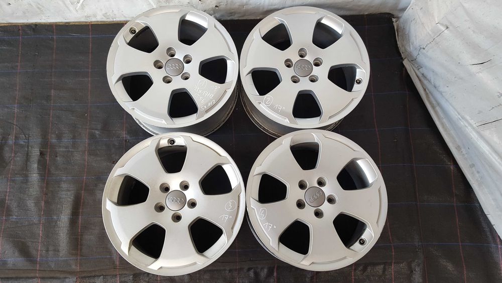 Felgi aluminiowe kpl 5x112 7Jx17cali ET56 VW Audi Seat Skoda