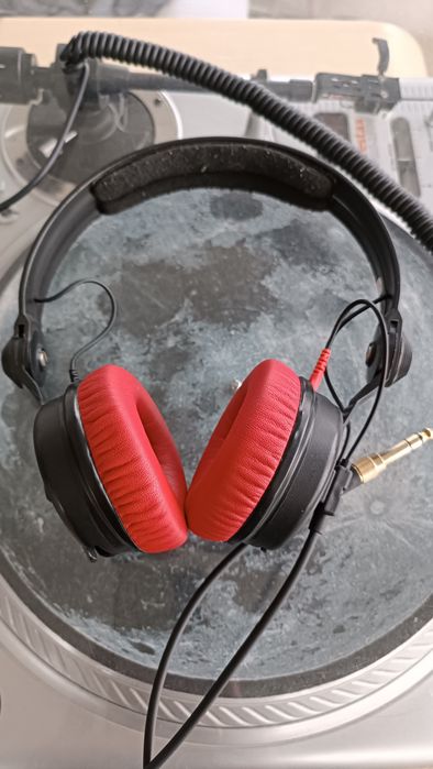 Sennheiser HD 25