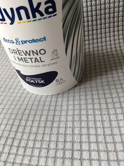 Farba do drewna i metalu granatowy  0,7l