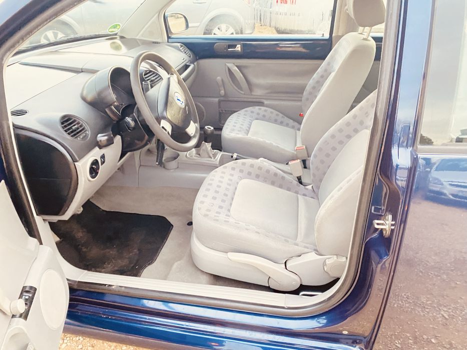 vw new bettle rok 2000 poj 1,6 przeb 220tyś klima zadbany