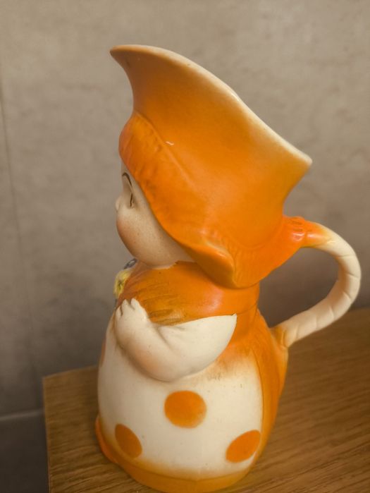 Ceramiczny dzbanek Goebel
