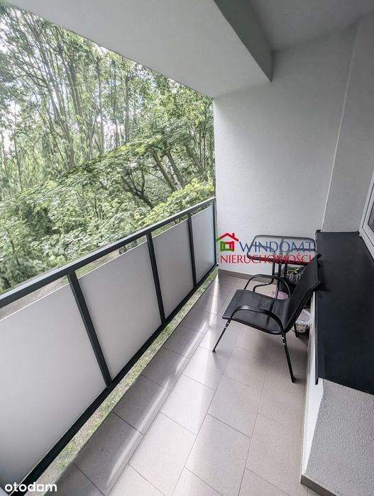 Umeblowane, wyremontowane M3 na 1-piętrze. CO z sieci. Balkon.
