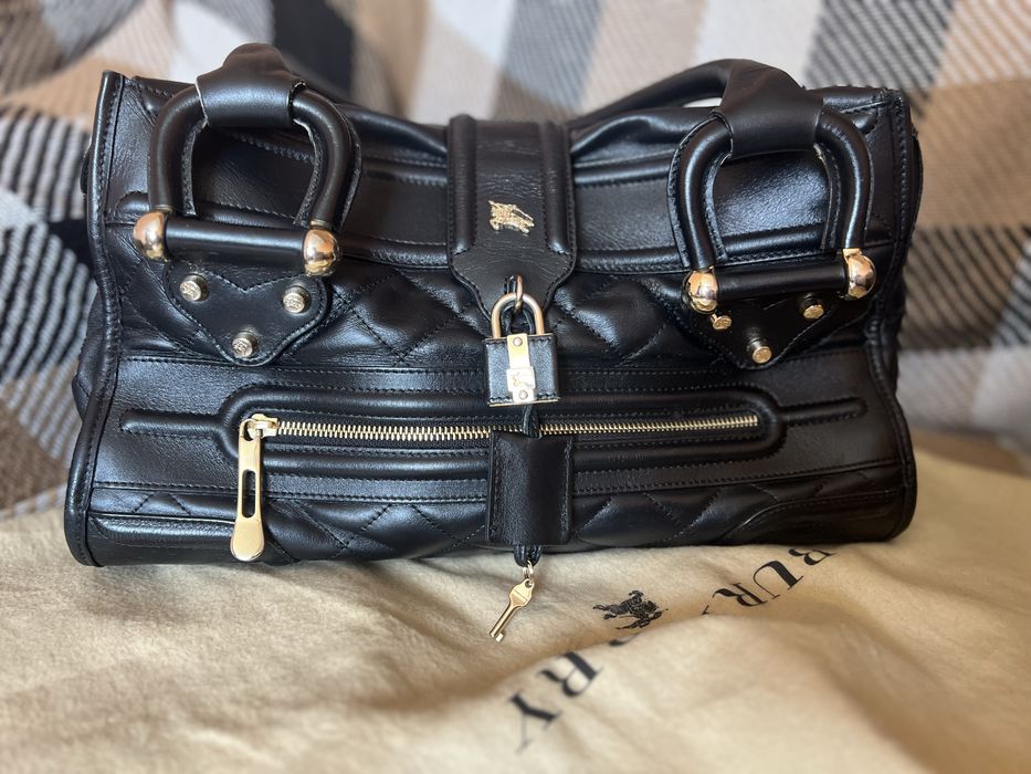 Сумка Burbbery Manor чорної квілтованої шкіри, золота фурнітура