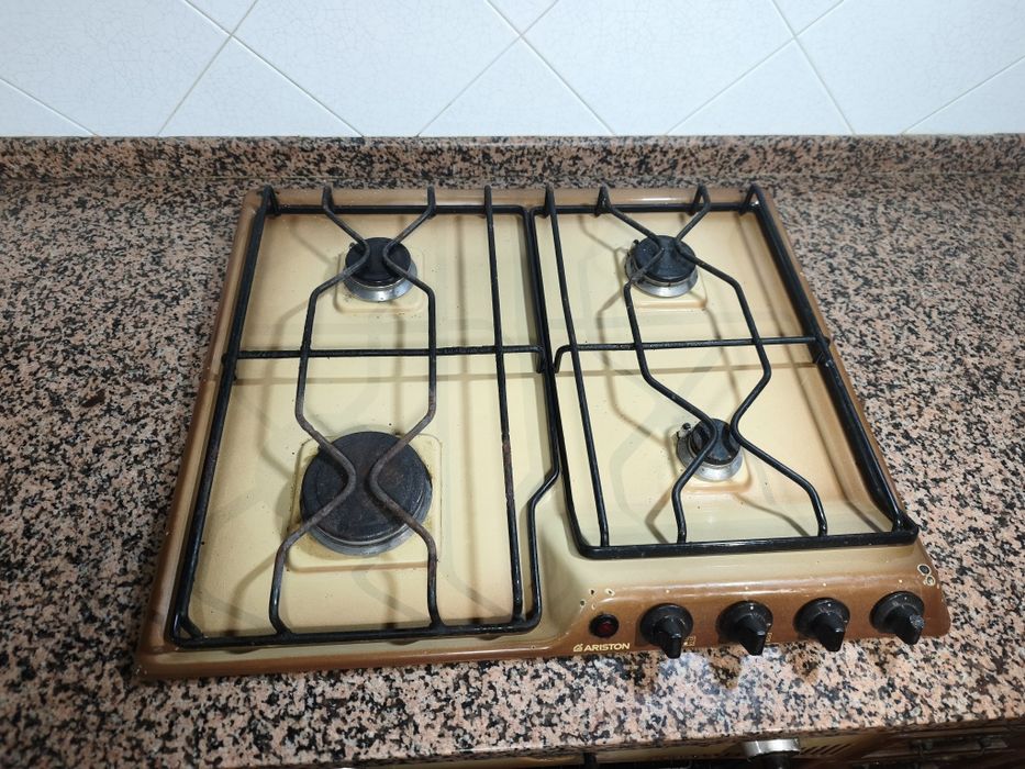 Forno e fogão de cozinha