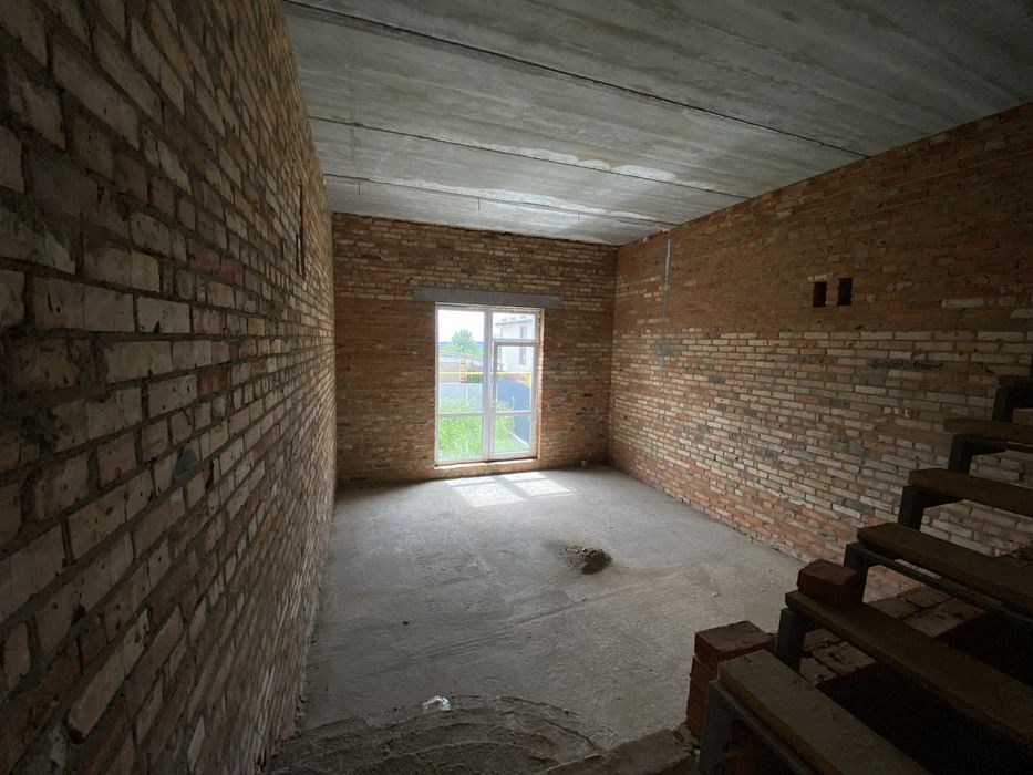 Продаж таунхаусу в ближніх Зарванцях