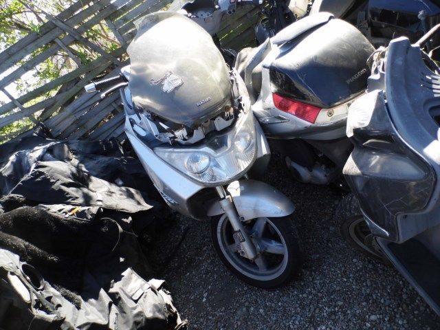 PIAGGIO X8 125 CCM 4T SILNIK czesci lagi koło lampa licznik XEVO