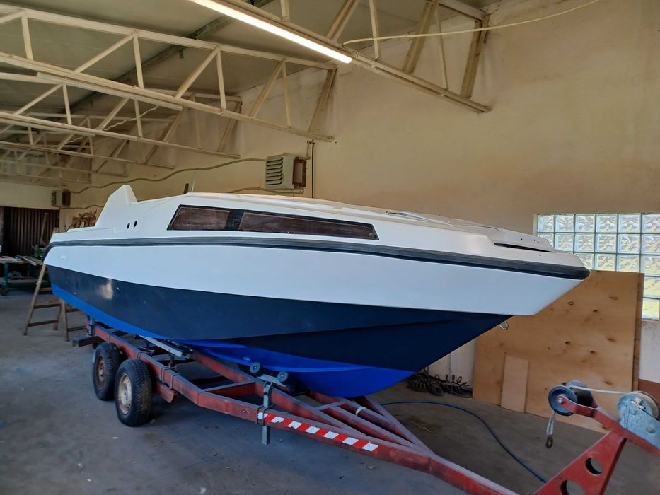 przyczepa podłodżiowa 7m podnośnik hydrauliczny do jachtów 10 t