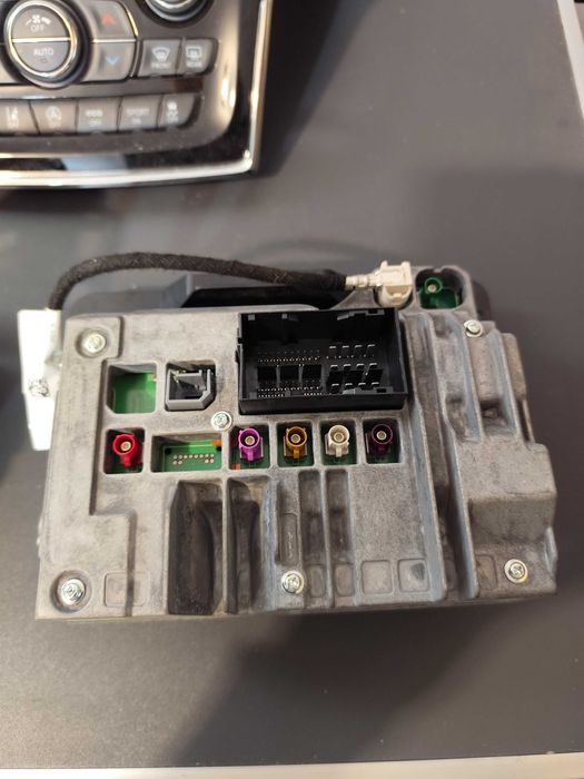 Комплект Магнитолы на Jeep grand Cherokee 2019-2021