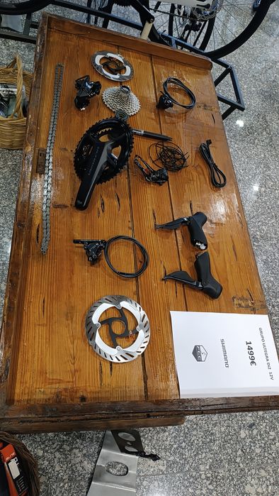 Grupo Shimano Ultegra Di2 12v