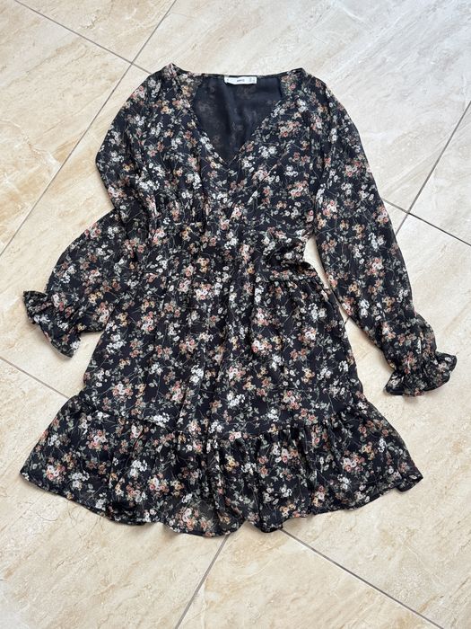 Стильне плаття mango