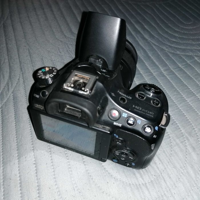 Aparaty foto Sony alfa 58 i Sony alfa 6000 
(tylko body) z usterkami.