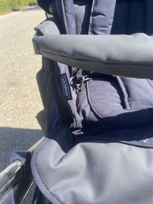 Vendo carrinho de bebé para gémeos.