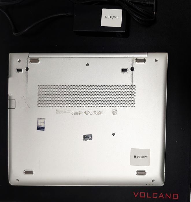 Szybki laptop do pracy i nauki – HP i7 8GB SSD 256 Win11 Pro