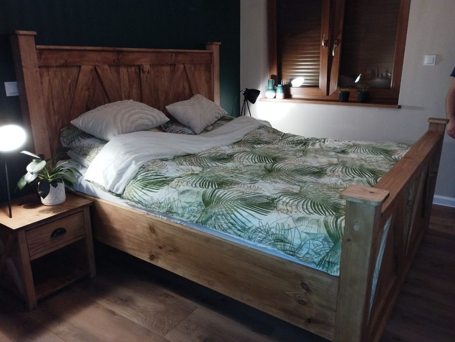 Łóżko sypialniane drewno sosnowe