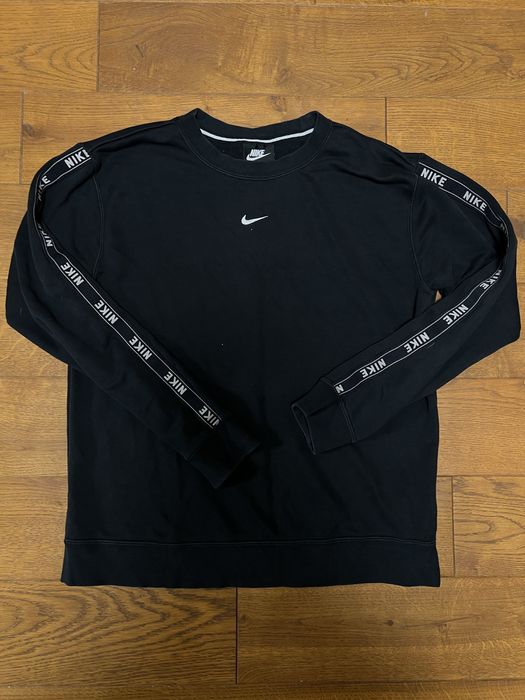 Nike світшот на лампасах