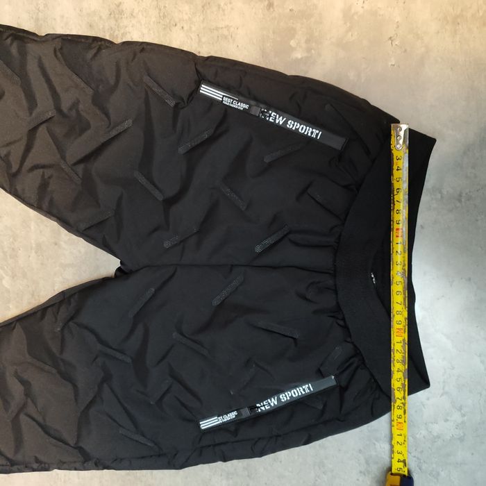 Spodnie  chłopięce  zimowe 150 cm