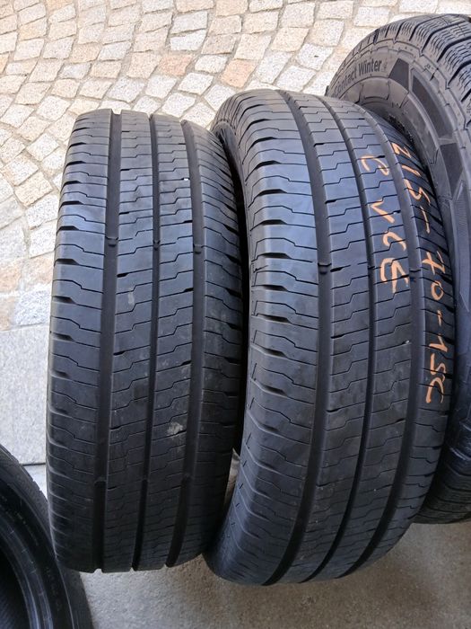 Pneus Novos 215/70R15 C Continental