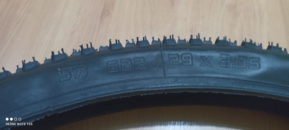 Par de Pneus Vitoria Barso