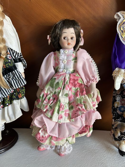 Bonecas de porcelana