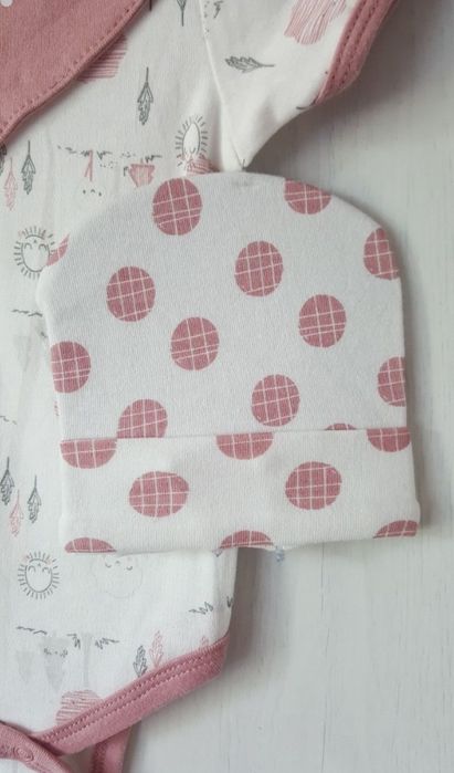 Nowy komplet 4czesciowy Chick Pea r.3-6m