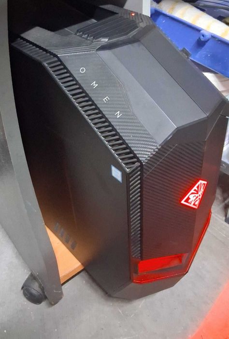 HP OMEN 880 Computer + 22" Asus Monitor + HP Keyboard + Mouse64332097479043121