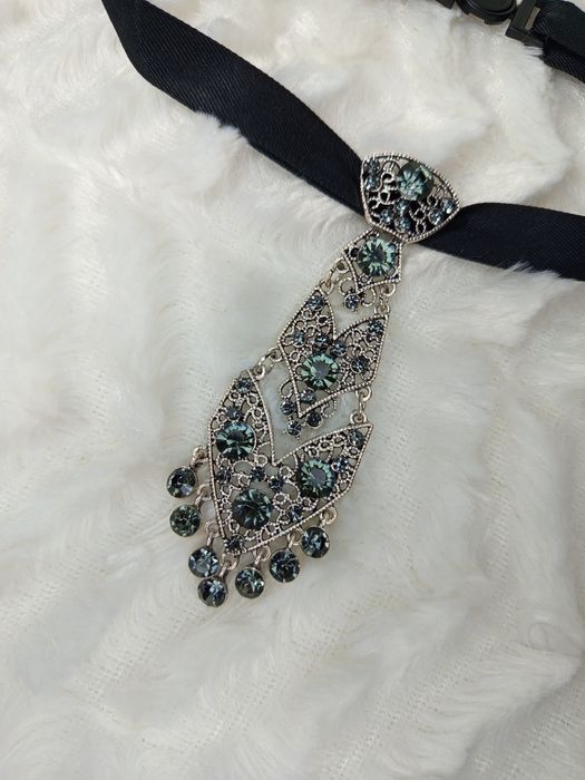 Naszyjnik krawatka krawat muszka kryształy elegancki etno alternative