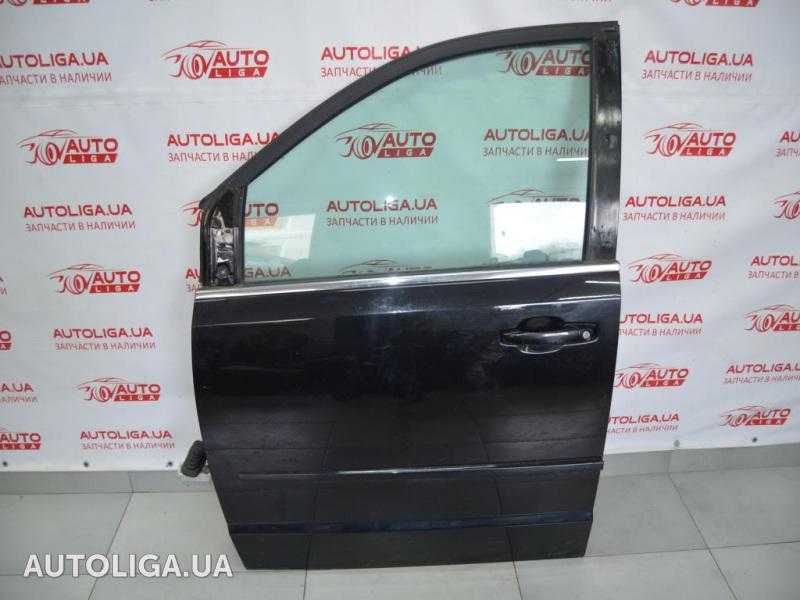 ДВЕРЬ ПЕРЕДНЯЯ ЛЕВАЯ Dodge Grand Caravan (10-20) запчасти шрот
