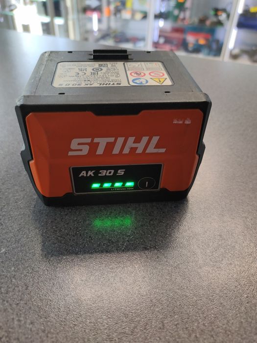 W2//Stihl/ AK30s/ Akumulator Litowo-Jonowy