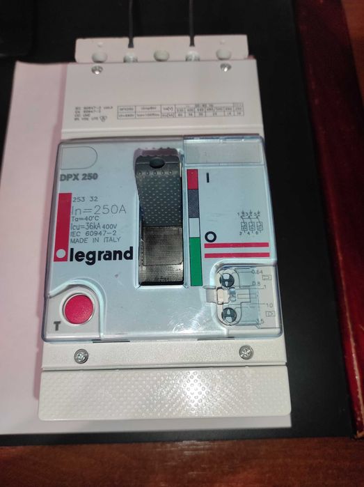 Авт. выкл, 3 ф. LEGRAND DPX 250А, Moeller LZM2-250A, Eaton BZMB2-A250
