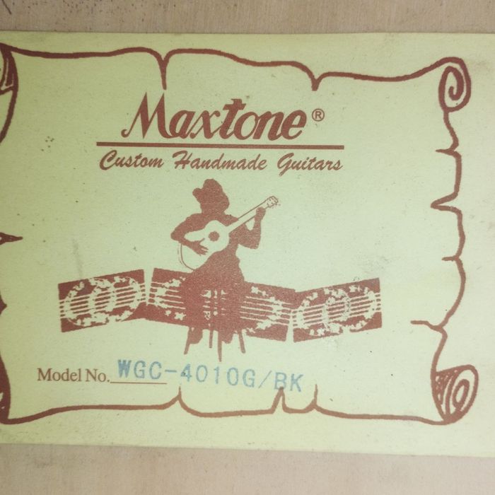 Продаю гитару Maxtone WGC-4010G/BK