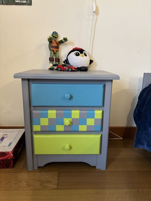 Mobilia de quarto de casal completa para criança