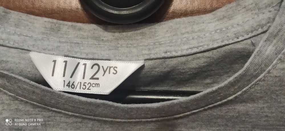 Koszulka z brokatem bawełna dziewczynka 146r.