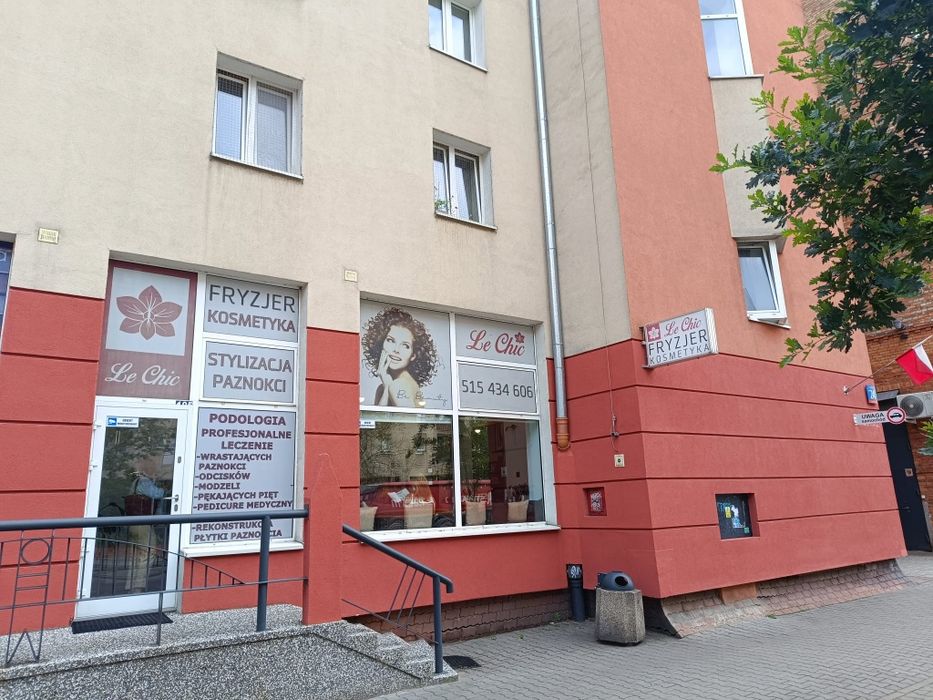 Podnajem stanowiska do MANICURE i PEDICURE /PODOLOG. Warszawa ul. Białostocka