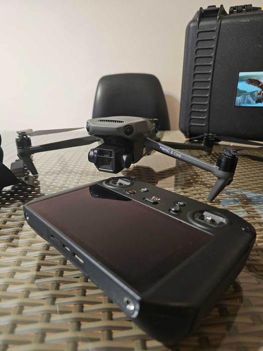 DJI Mavic 3 Cine V2.0 + Fly more combo+ Extras