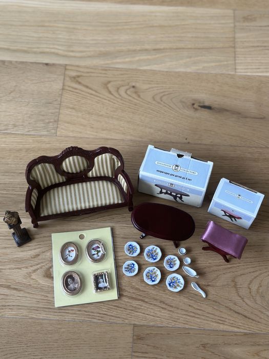 Mobília em miniatura para casa de bonecas da Dollhouse Collectors