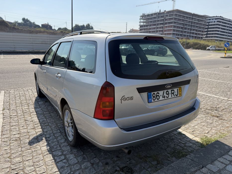 Ford Focus Station 1.4 - Gasolina - Poucos KM