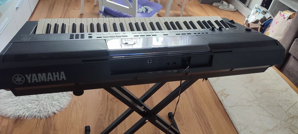 Keyboard Yamaha PSR -E 433