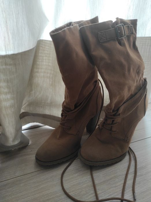 Botas senhora zara novas