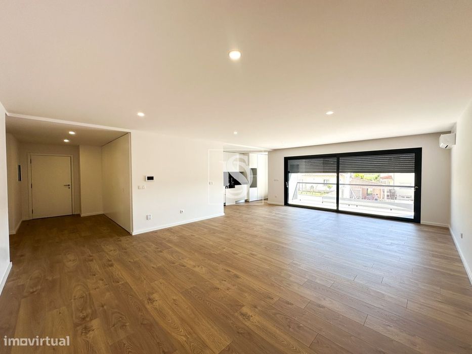 Apartamento T3 Novo, Vista Rio - Vila de Prado