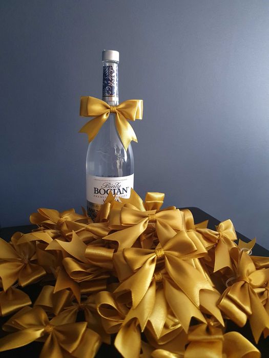 Złote kokardki na alkohol, Ślub, wesele